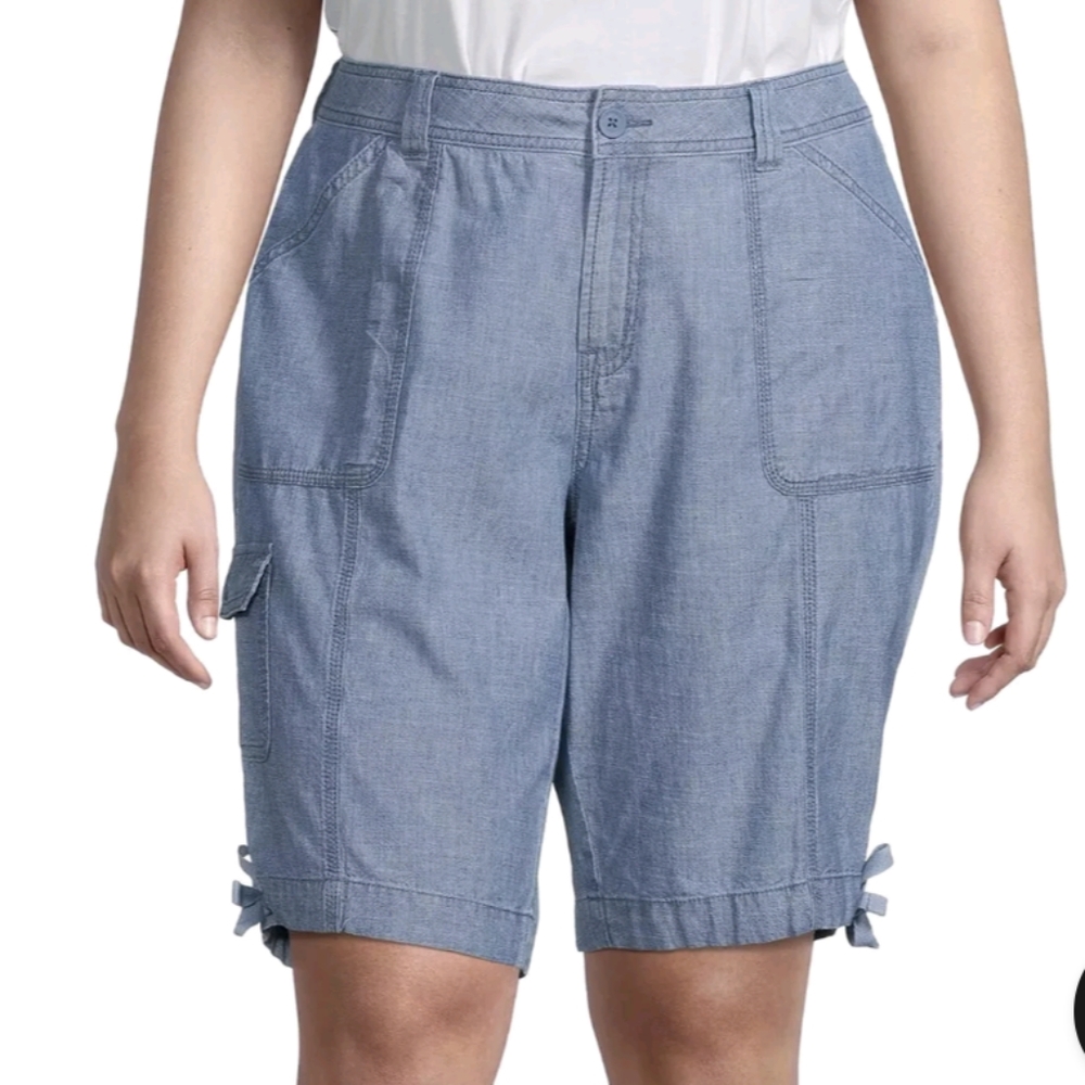 St John's Bay Bermuda Shorts/W18